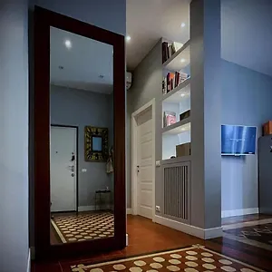 A Casa Di... Milán